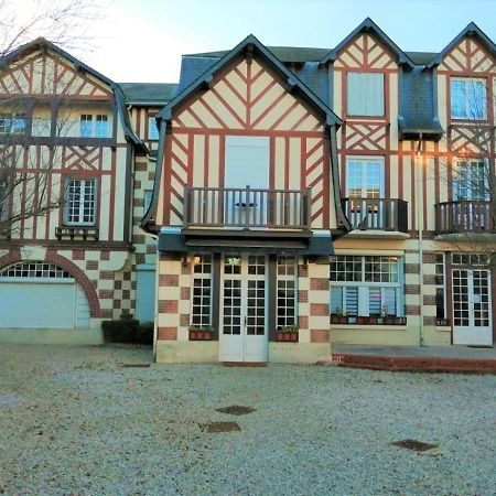 Le Petit Cabourg De La Cour Normande Studio Coeur De Ville -1 A 2 Personness Esterno foto